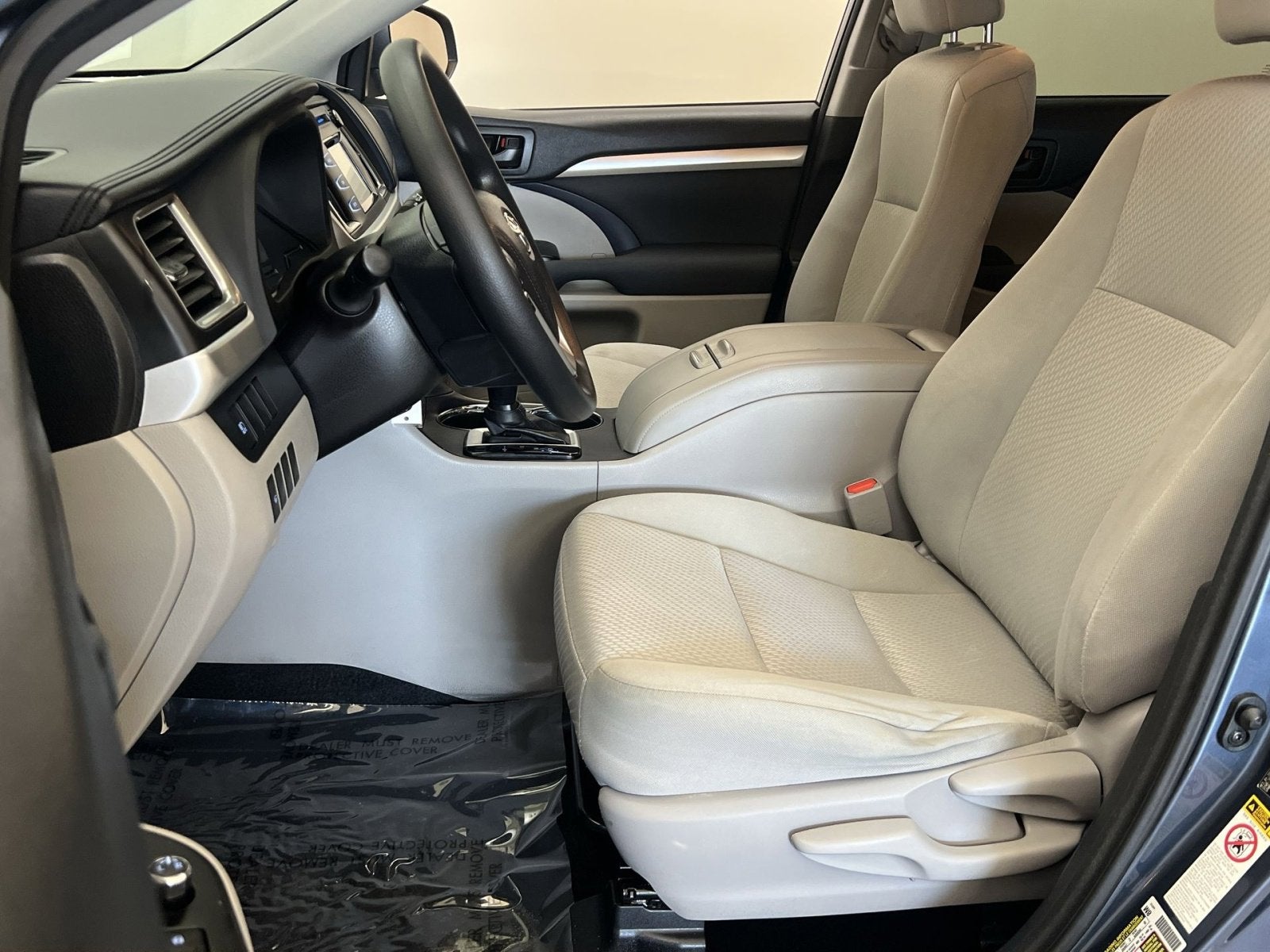 2017 Toyota Highlander LE