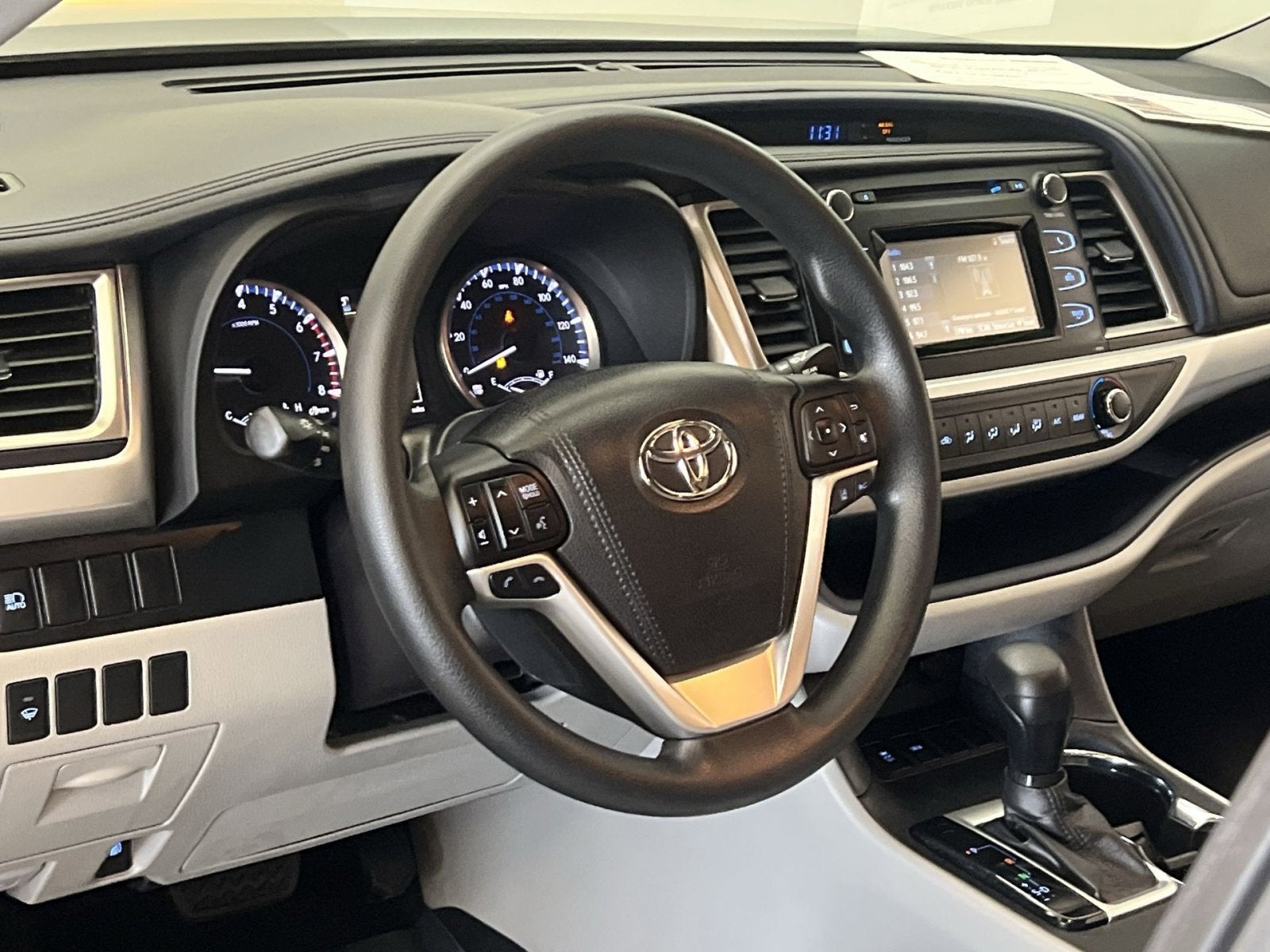 2017 Toyota Highlander LE