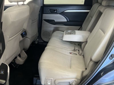 2017 Toyota Highlander LE