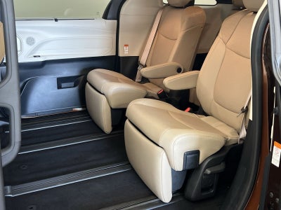 2021 Toyota Sienna Limited