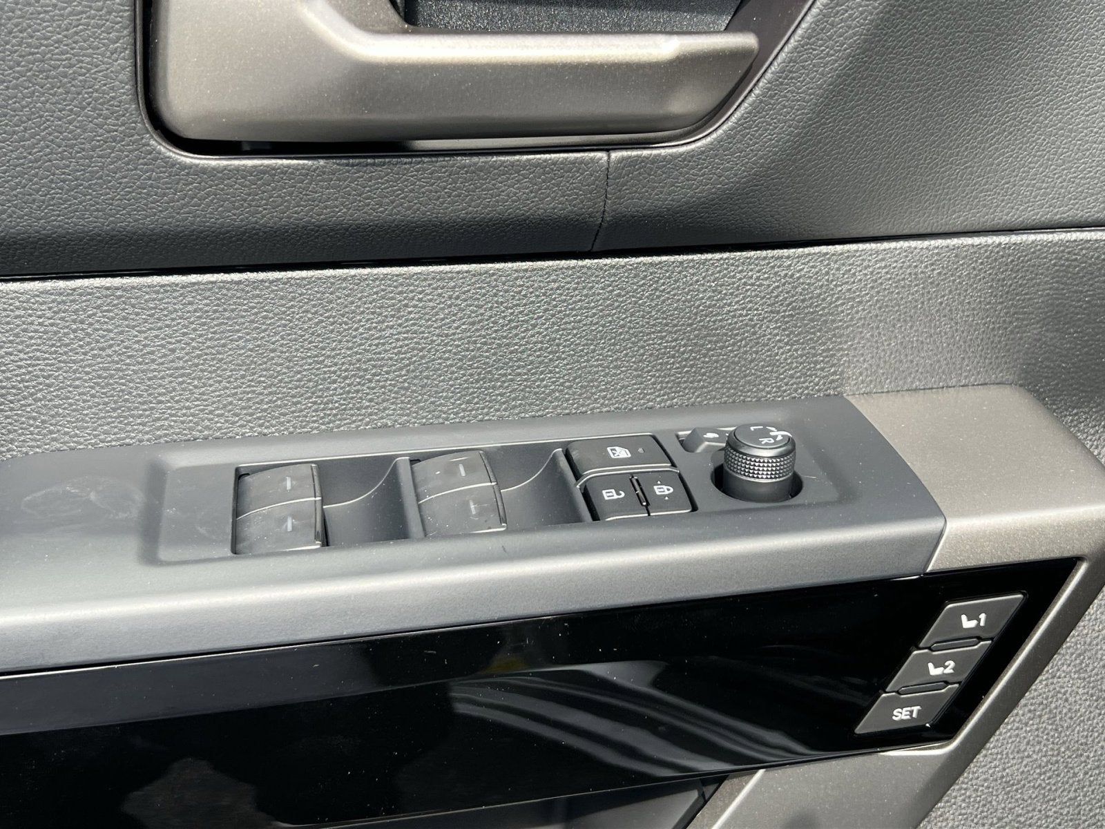 2025 Toyota Tundra Hybrid Limited