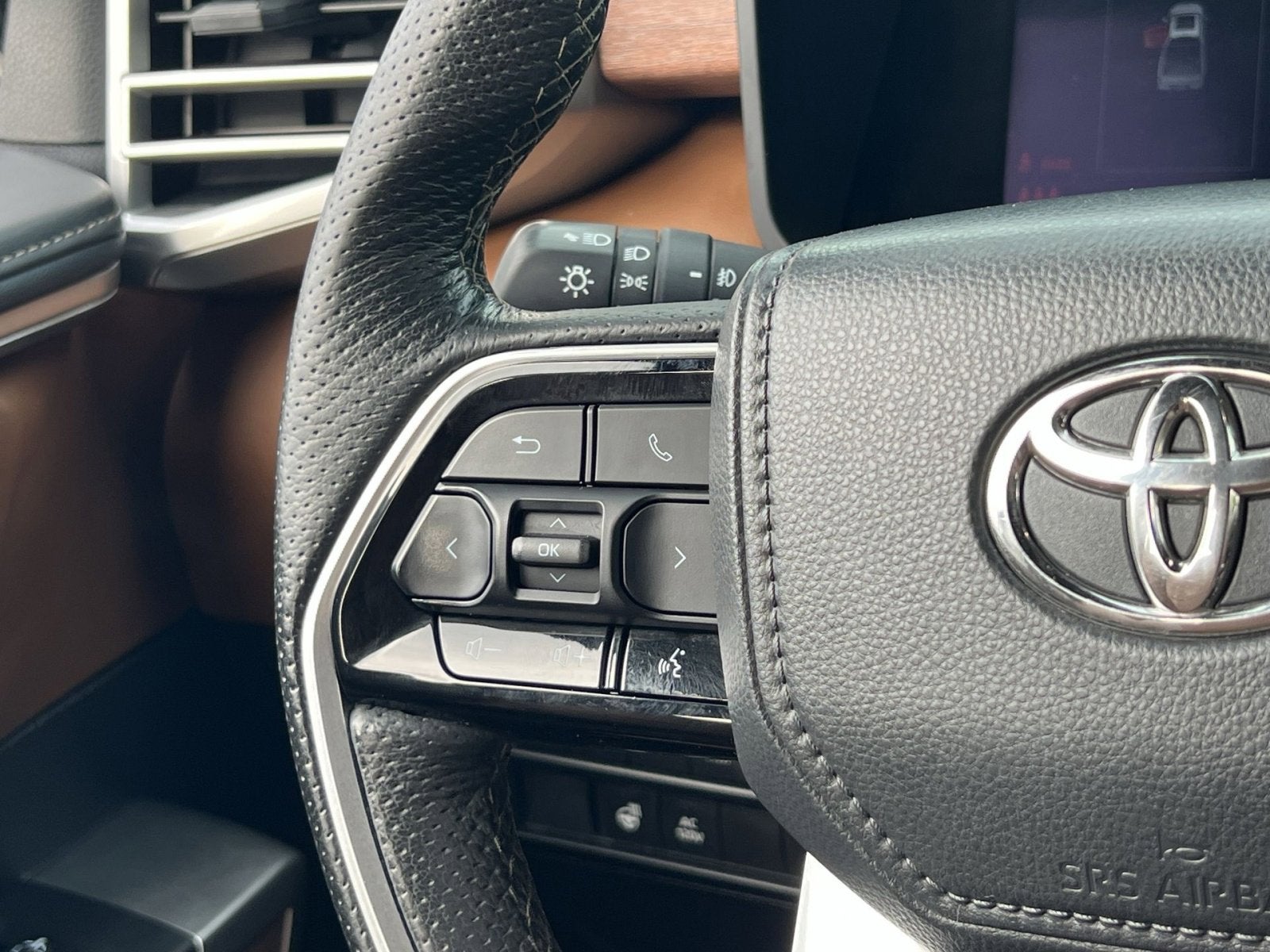 2022 Toyota Tundra Hybrid 1794 Edition