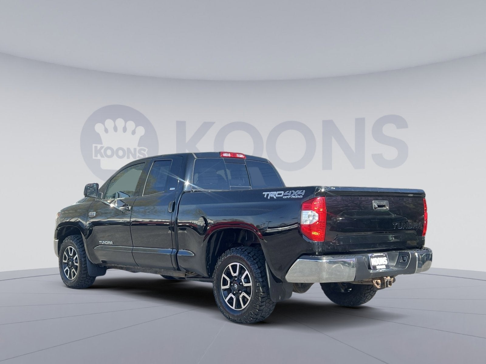 2018 Toyota Tundra SR5