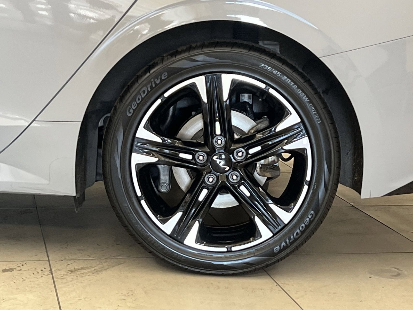 2024 Kia K5 GT-Line