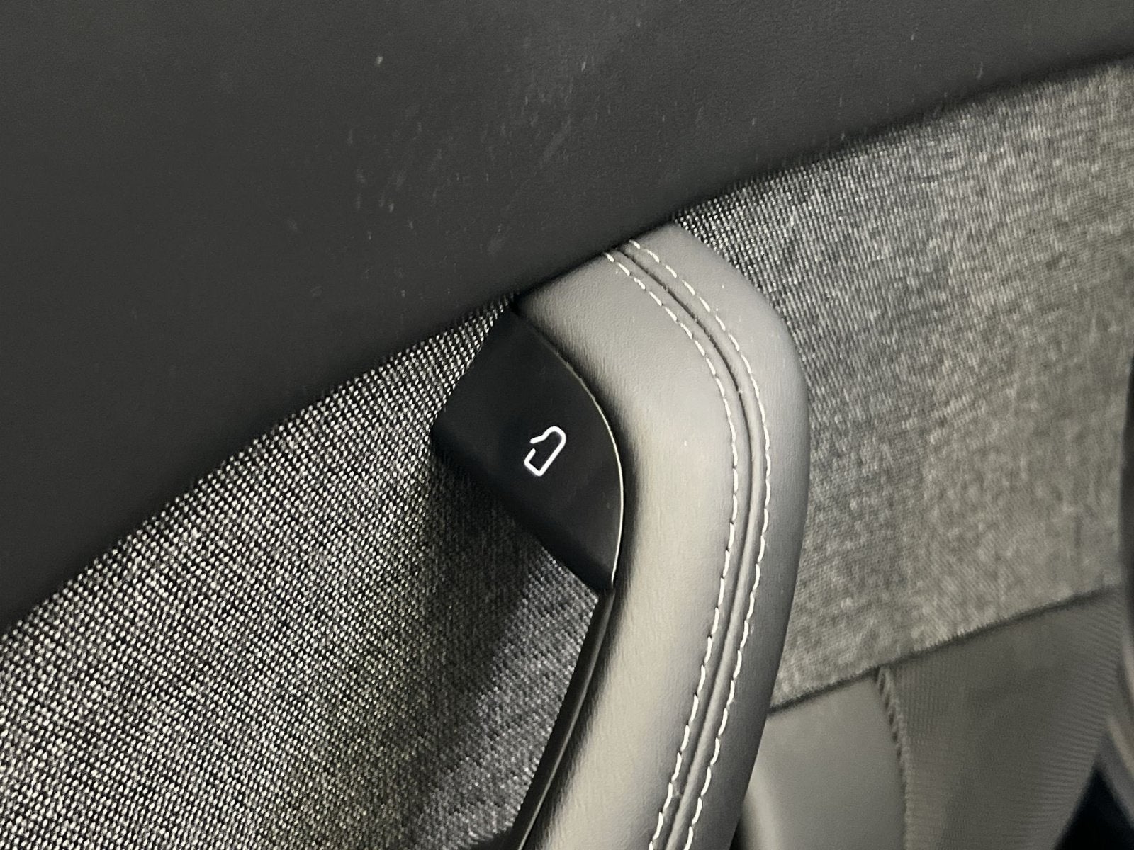 2023 Tesla Model S Base