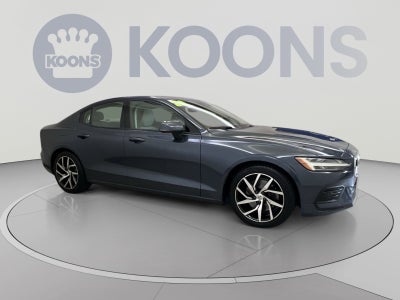 2020 Volvo S60 T5 Momentum