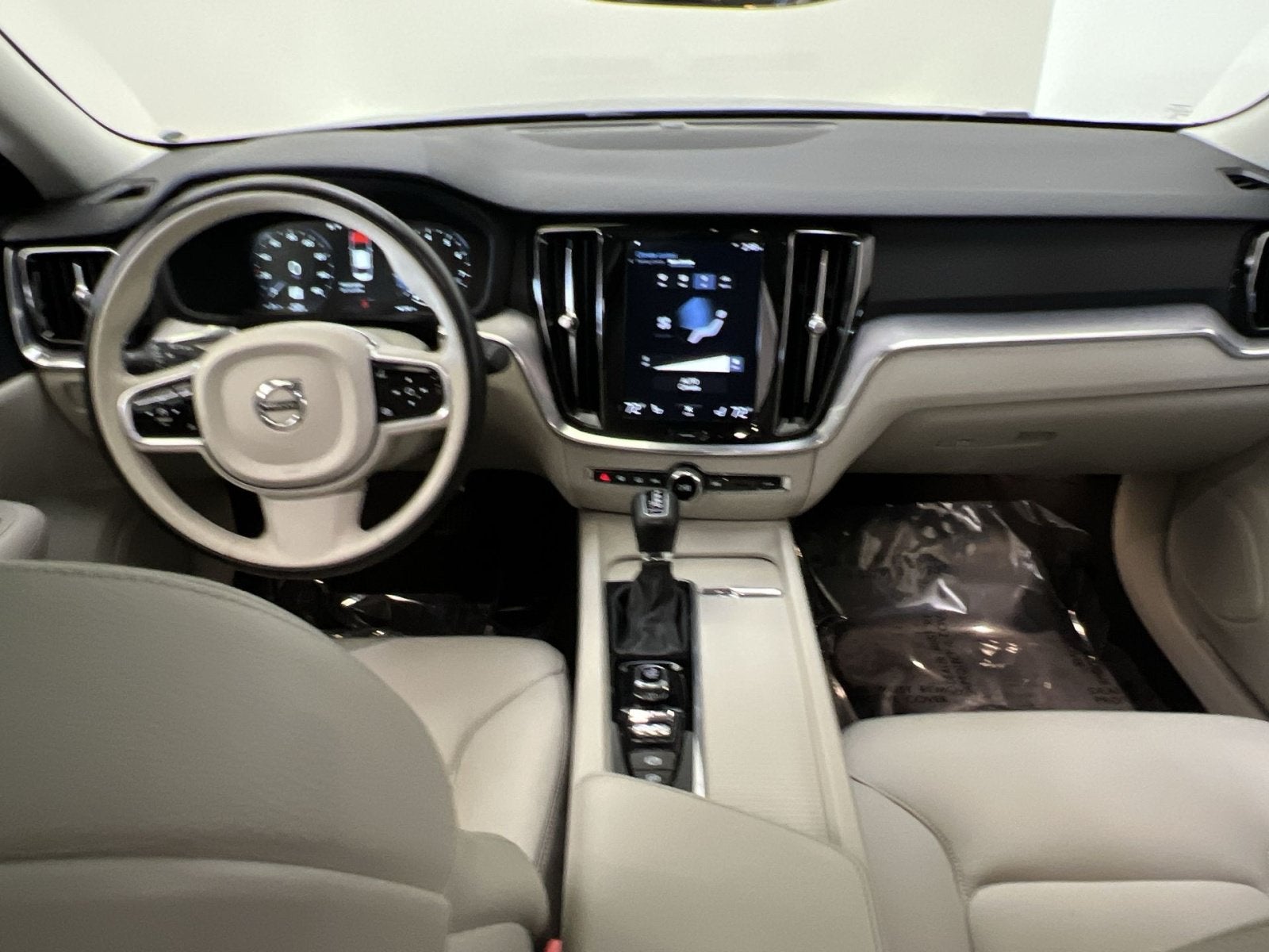 2020 Volvo S60 T5 Momentum