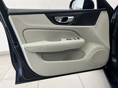 2020 Volvo S60 T5 Momentum