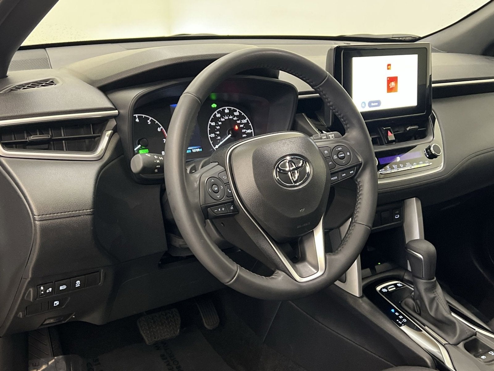 2024 Toyota Corolla Cross Hybrid SE