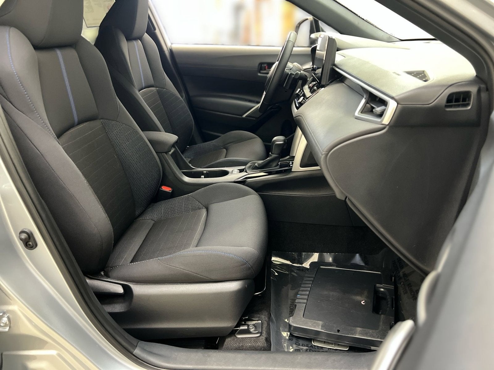 2024 Toyota Corolla Cross Hybrid SE