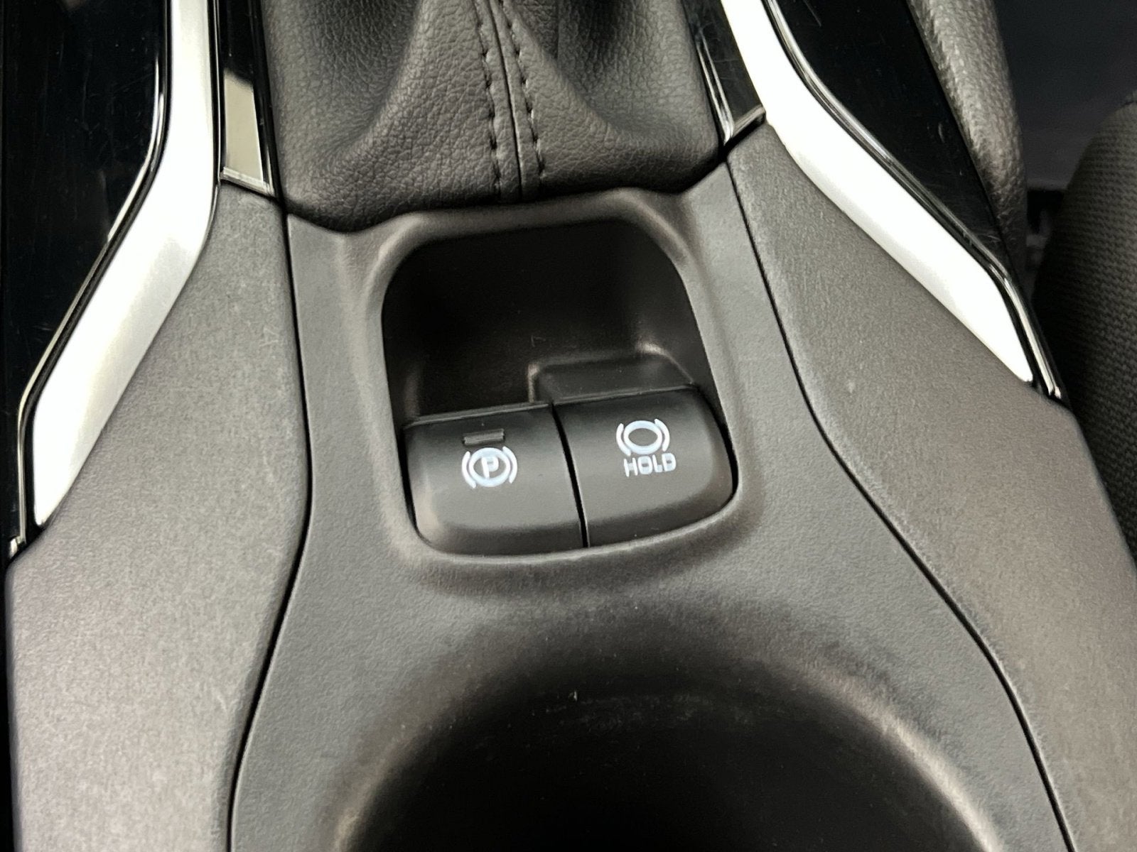 2024 Toyota Corolla Cross Hybrid SE