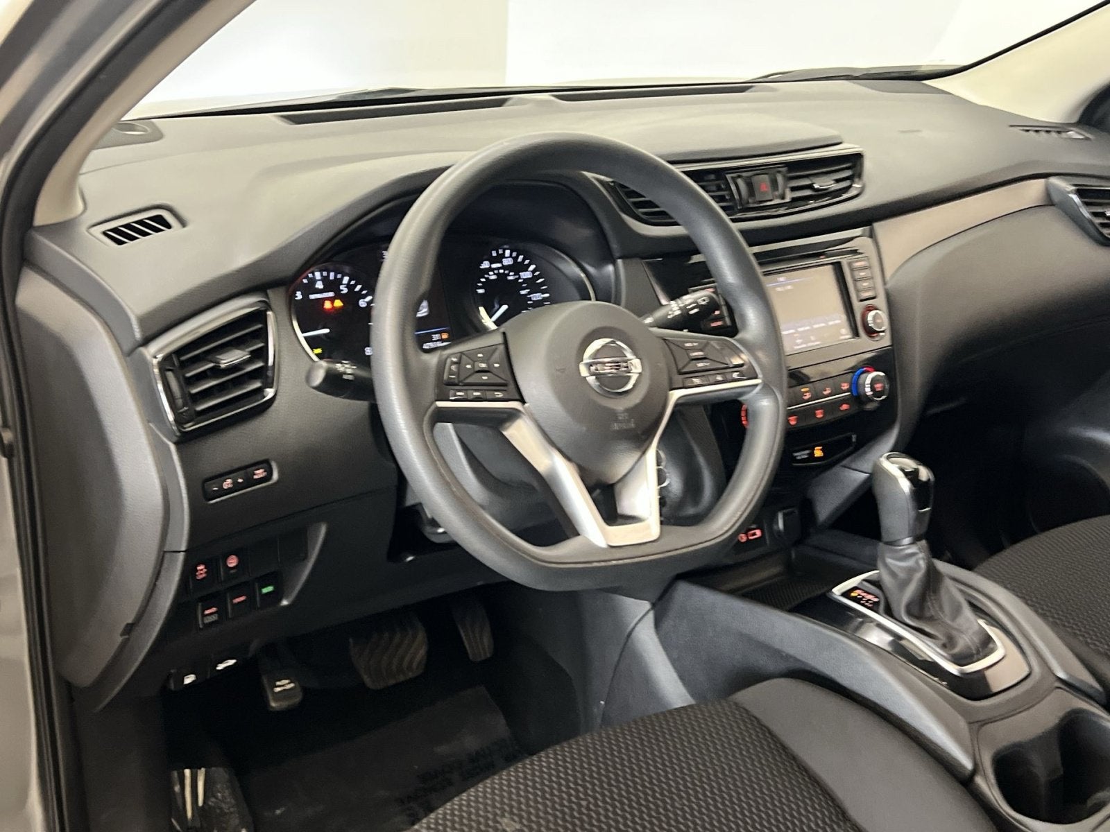 2022 Nissan Rogue Sport S