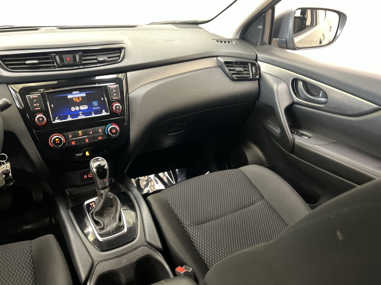 2022 Nissan Rogue Sport S