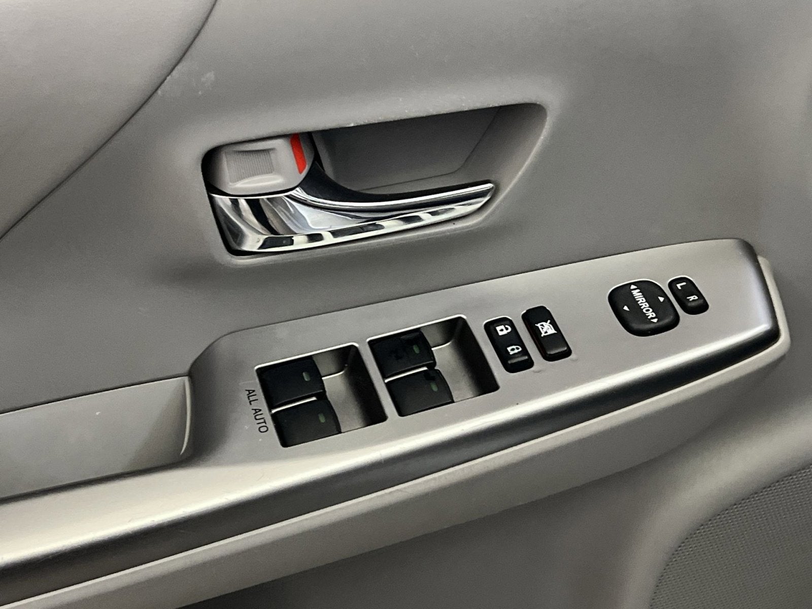2015 Toyota Prius v Four