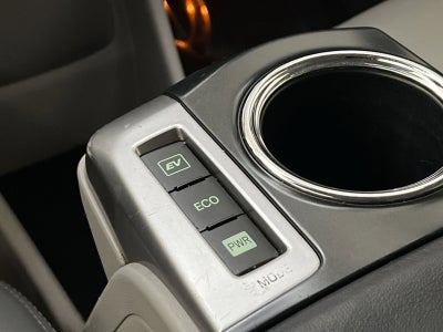 2015 Toyota Prius v Four