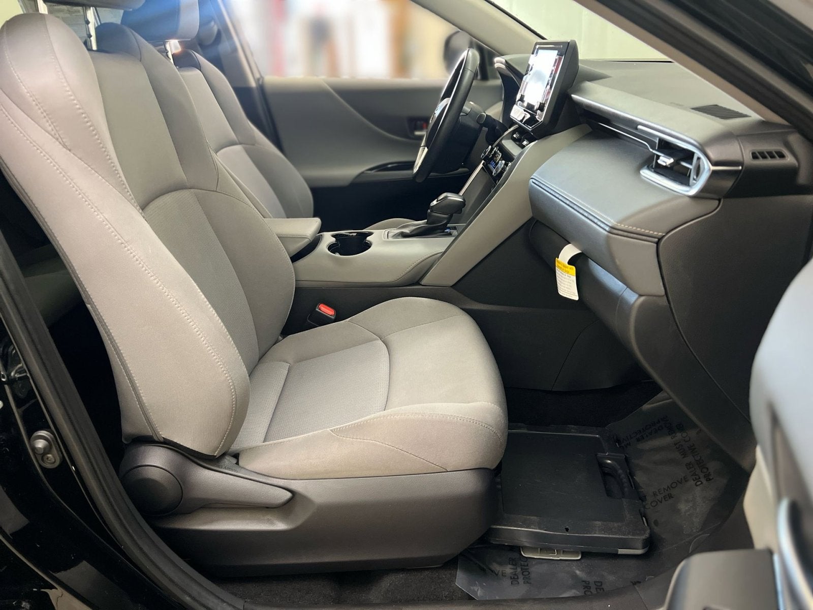 2022 Toyota Venza LE