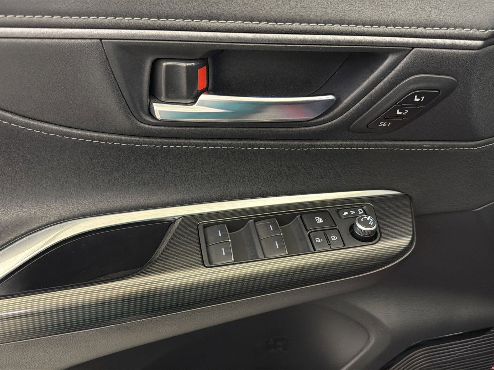 2023 Toyota Venza Nightshade