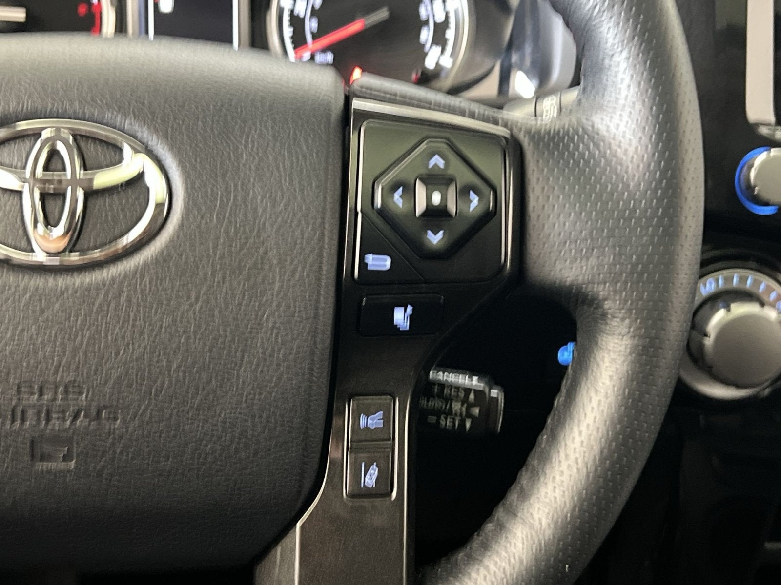 2024 Toyota 4Runner TRD Off-Road Premium
