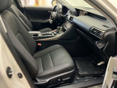 2020 Lexus IS 300