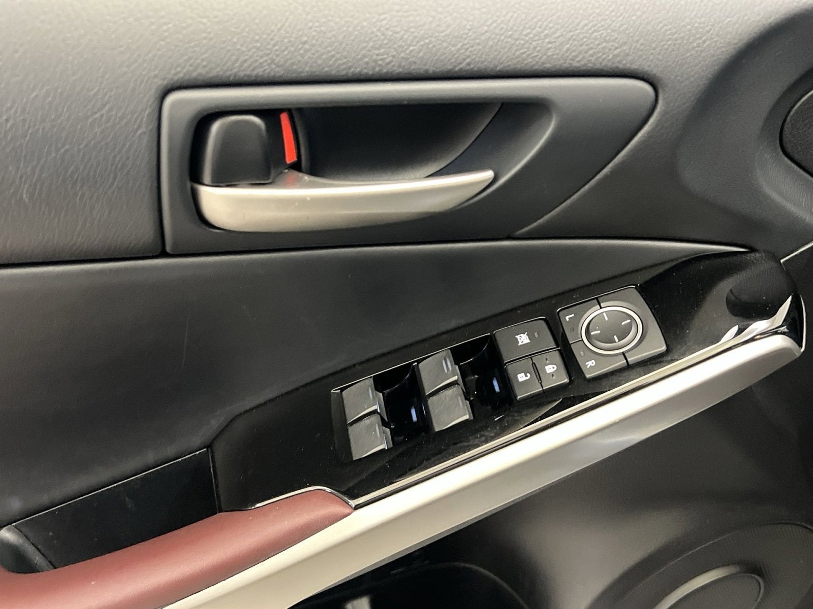 2018 Lexus IS 300