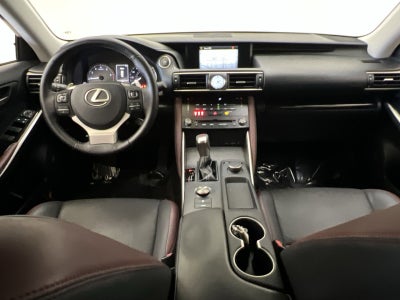 2018 Lexus IS 300