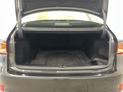 2018 Lexus IS 300