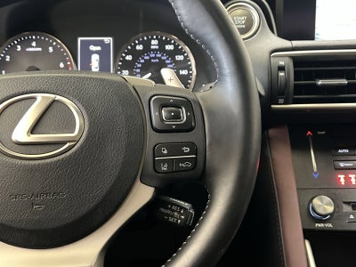 2018 Lexus IS 300