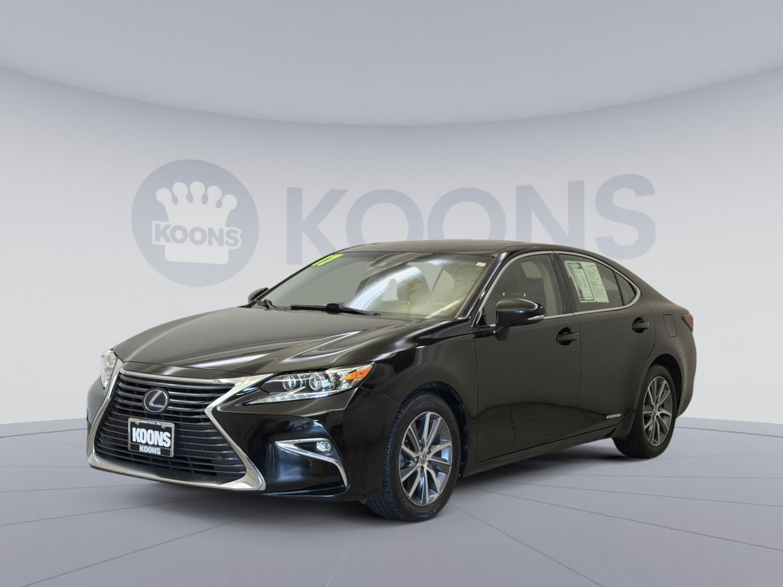 2017 Lexus ES 350 300h's photo