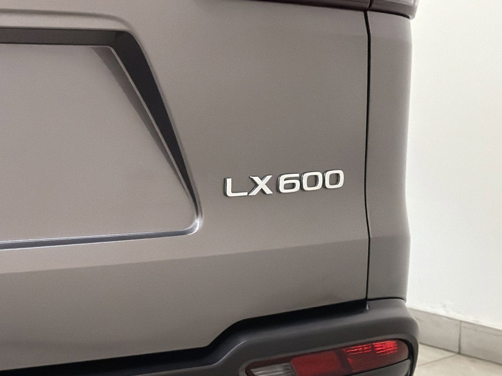 2023 Lexus LX 600 Luxury