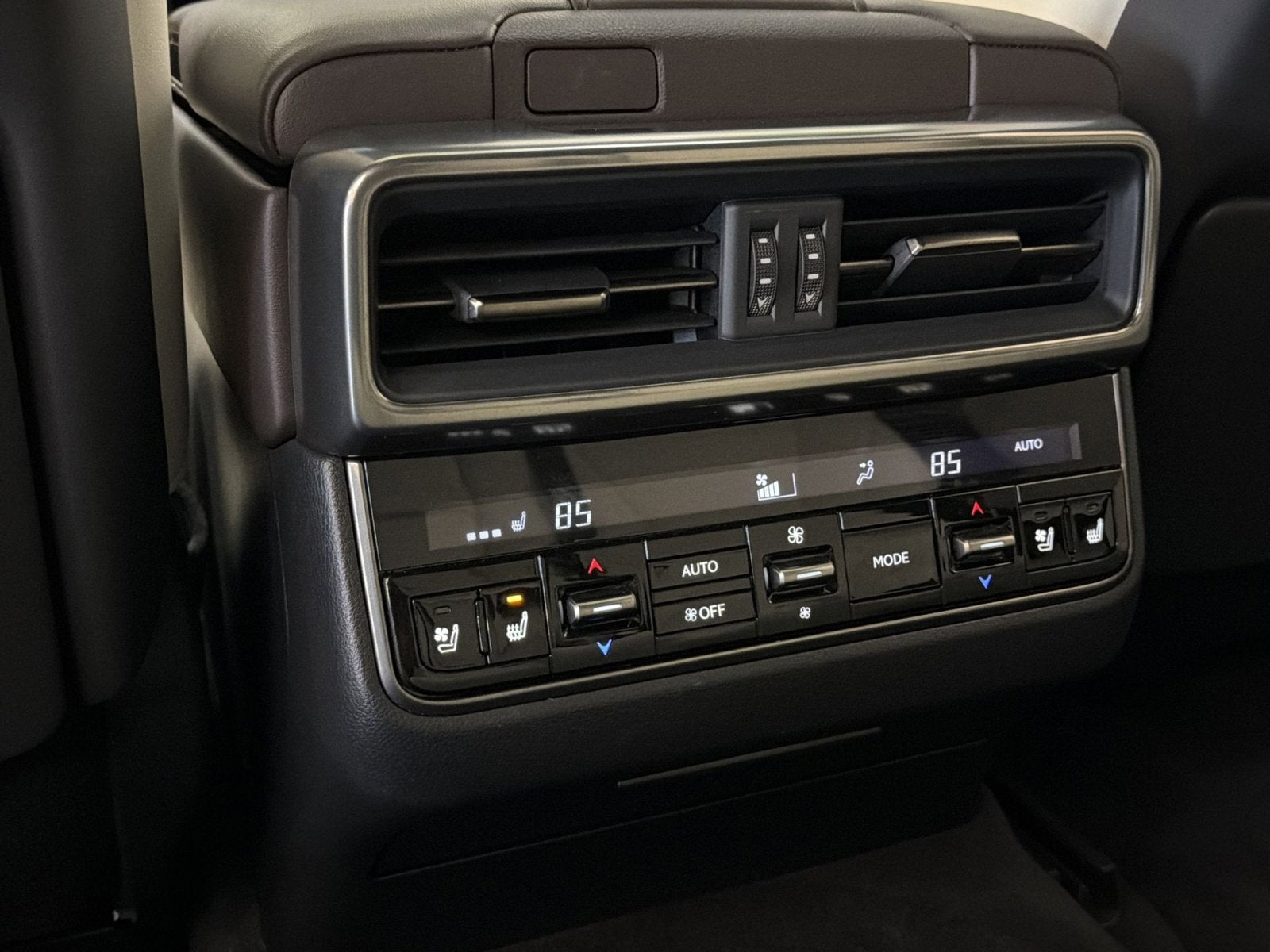 2023 Lexus LX 600 Luxury