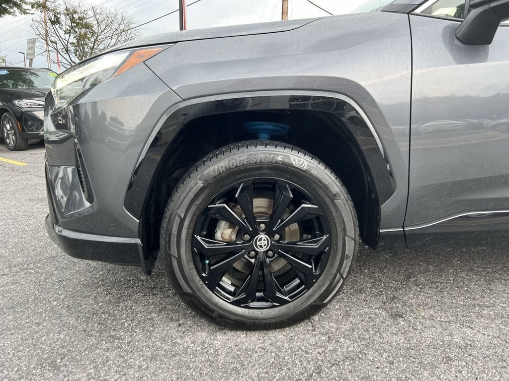 2022 Toyota RAV4 Hybrid SE
