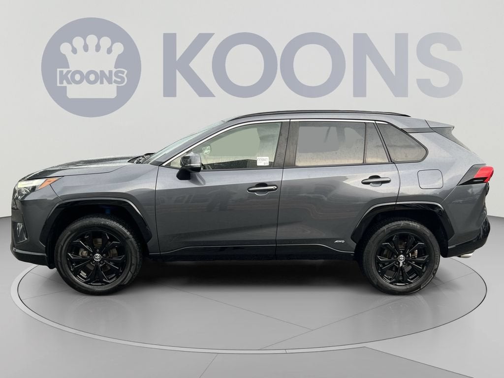 2022 Toyota RAV4 Hybrid SE