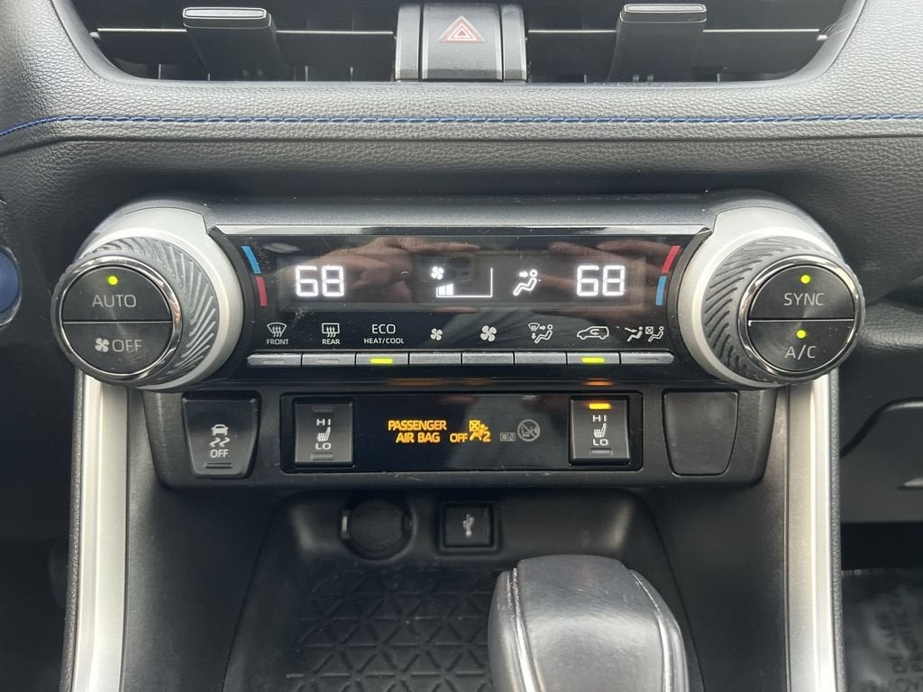 2022 Toyota RAV4 Hybrid SE