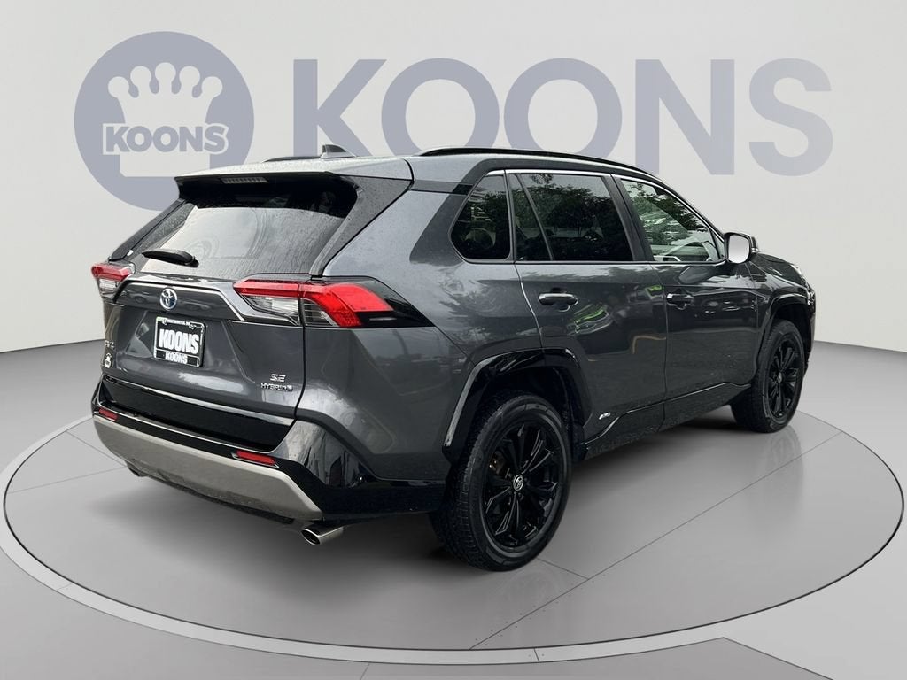 2022 Toyota RAV4 Hybrid SE