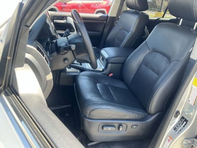 2018 Toyota Land Cruiser Base