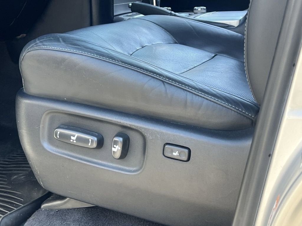 2018 Toyota Land Cruiser Base