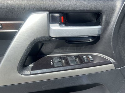 2018 Toyota Land Cruiser Base