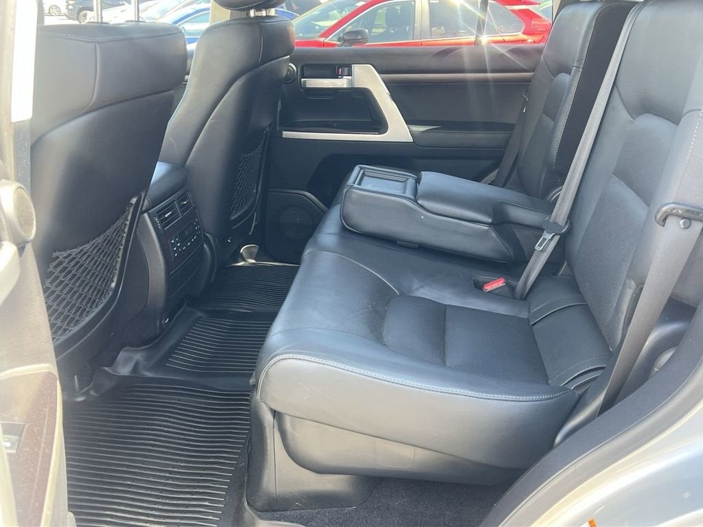 2018 Toyota Land Cruiser Base