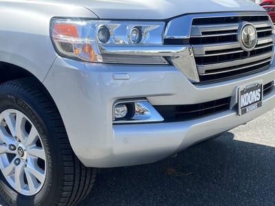 2018 Toyota Land Cruiser Base