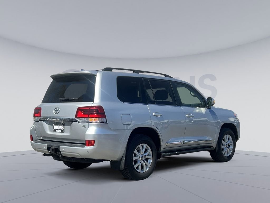 2018 Toyota Land Cruiser Base