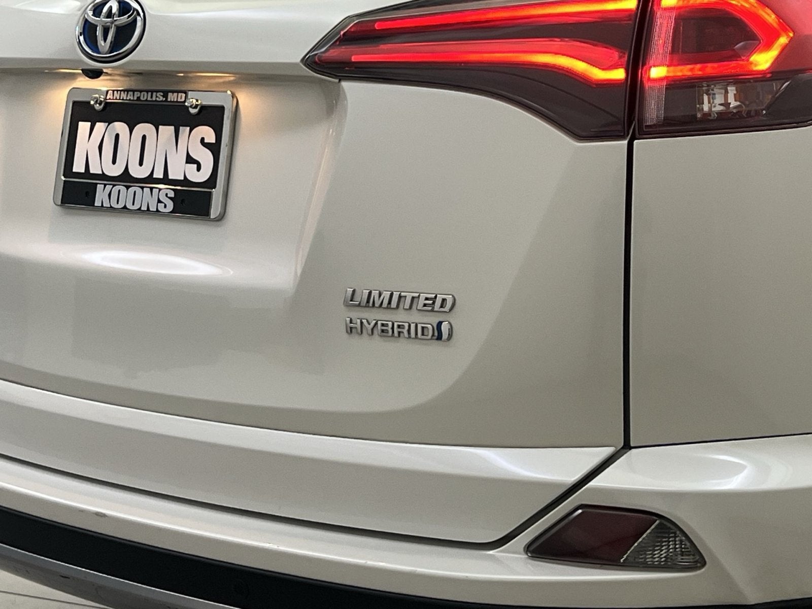 2017 Toyota RAV4 Hybrid Limited
