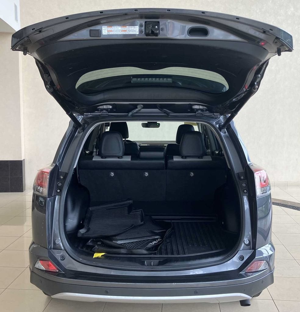 2018 Toyota RAV4 Hybrid Limited