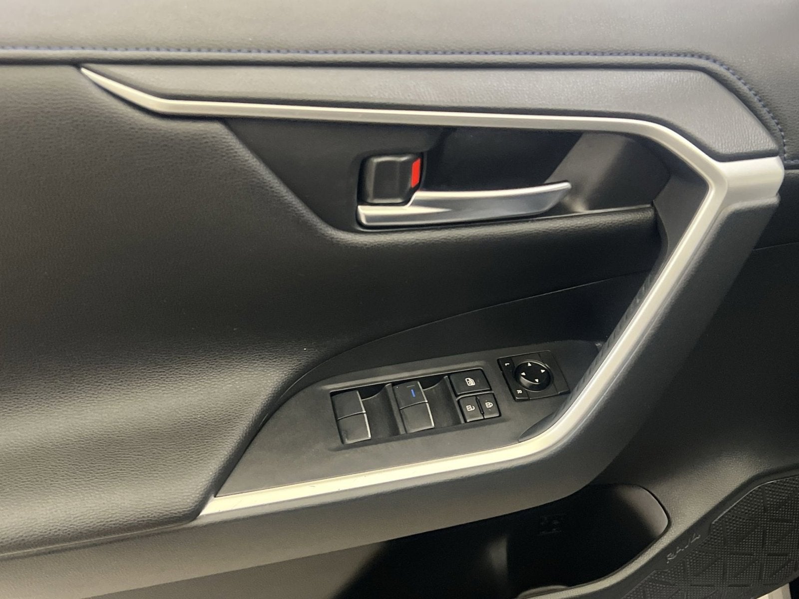 2019 Toyota RAV4 Hybrid XSE