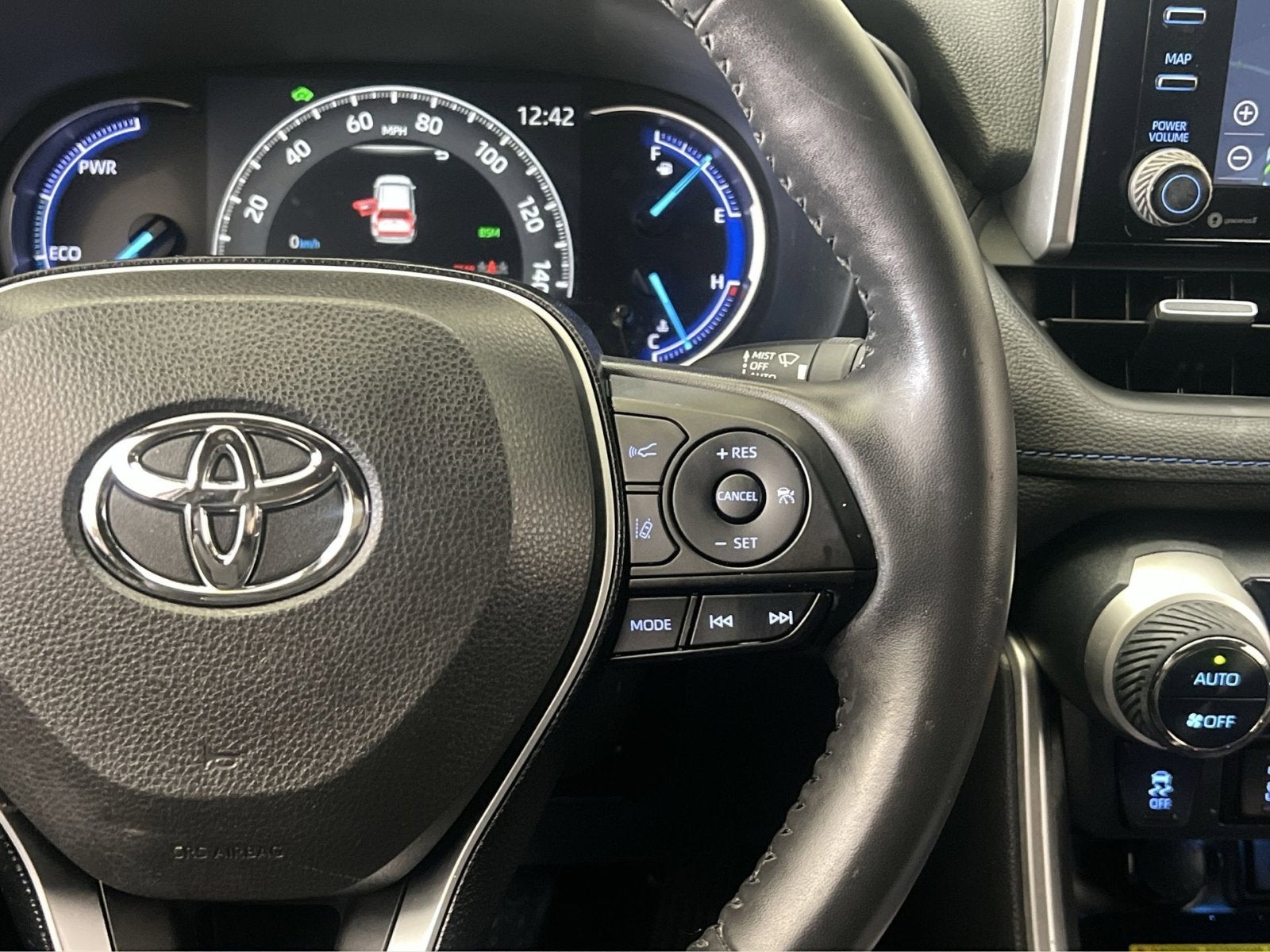 2019 Toyota RAV4 Hybrid XSE