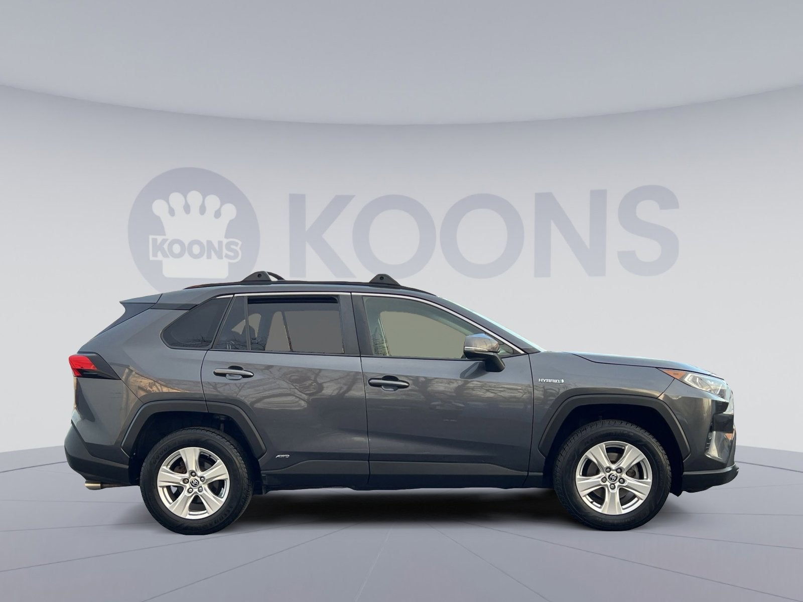 2020 Toyota RAV4 Hybrid XLE