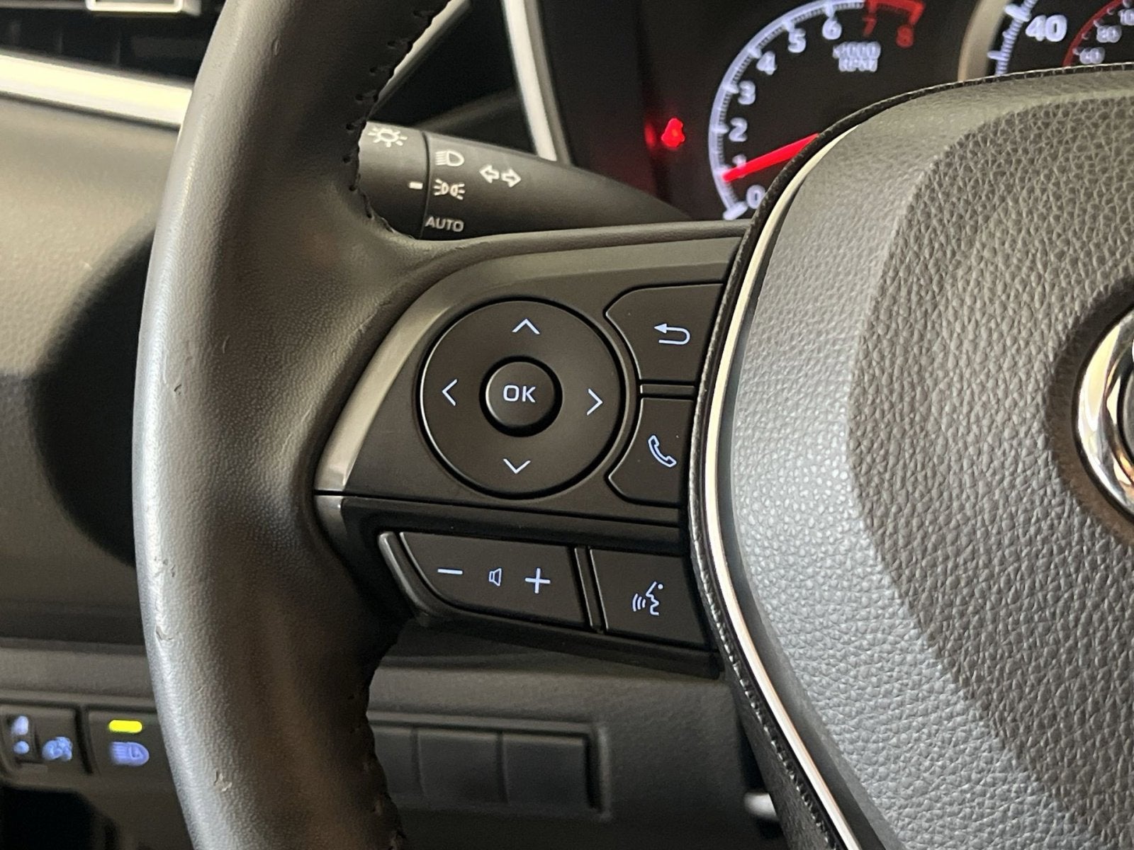 2020 Toyota Corolla Hatchback SE