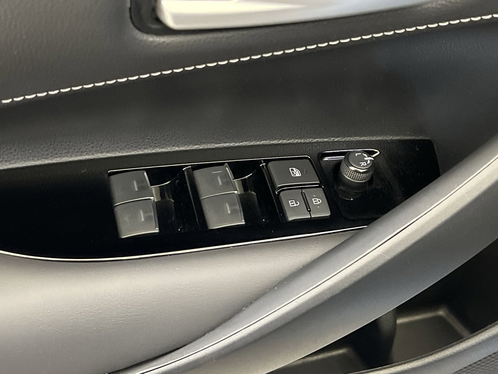 2022 Toyota Corolla Hatchback SE