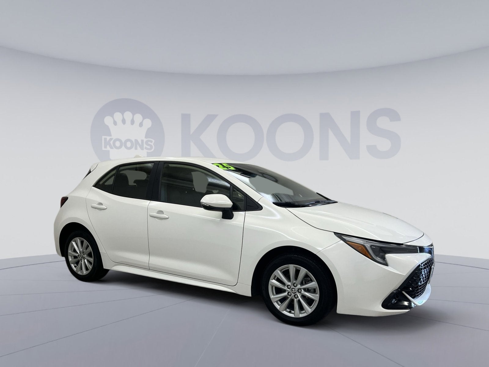 2025 Toyota Corolla Hatchback SE