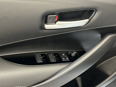 2025 Toyota Corolla Hatchback SE