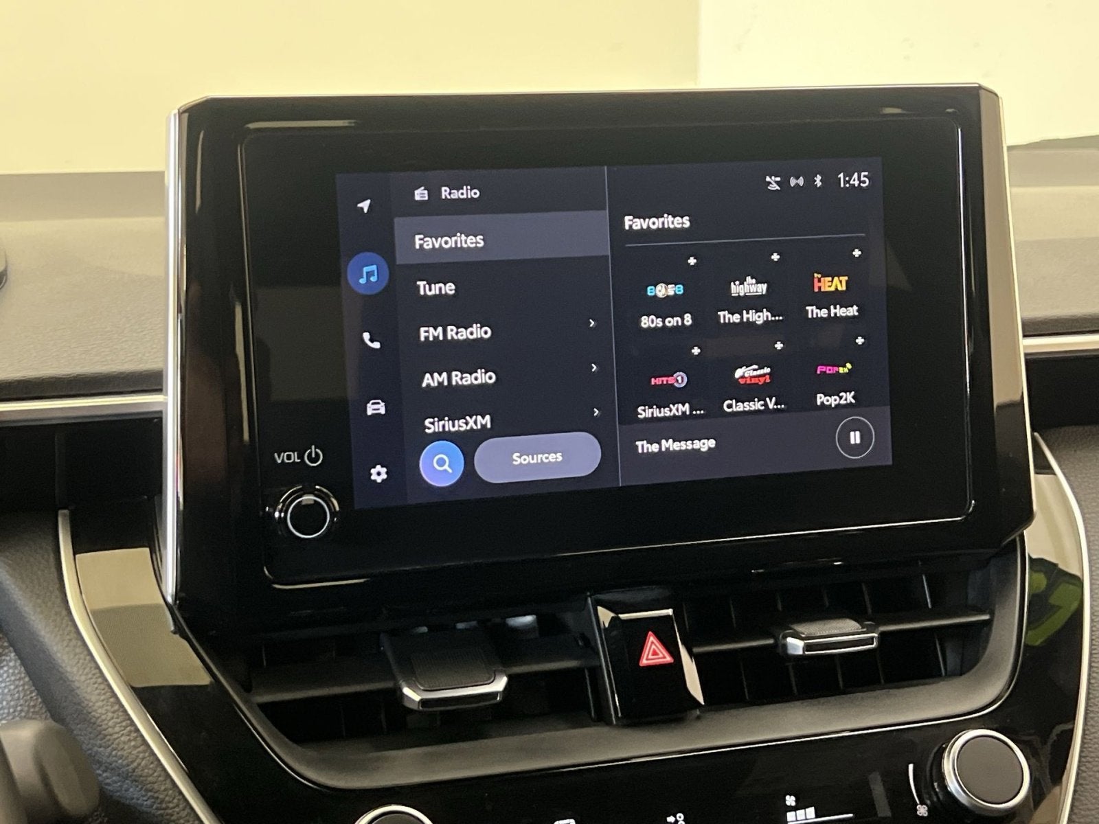 2025 Toyota Corolla Hatchback SE
